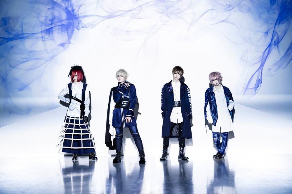 Royz izda novo pesem "I AM WHAT I AM"